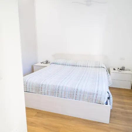 P&p House 38 Bilo 2 Lägenhet